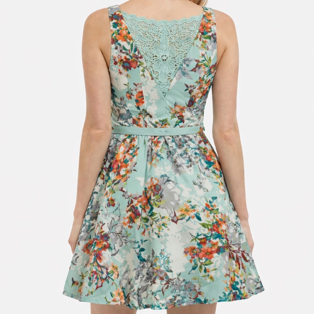 NWT Teeze Me Juniors Lace Back Sleeveless Fit&Flare Floral Dress in Mint 13/14 - Picture 5 of 16
